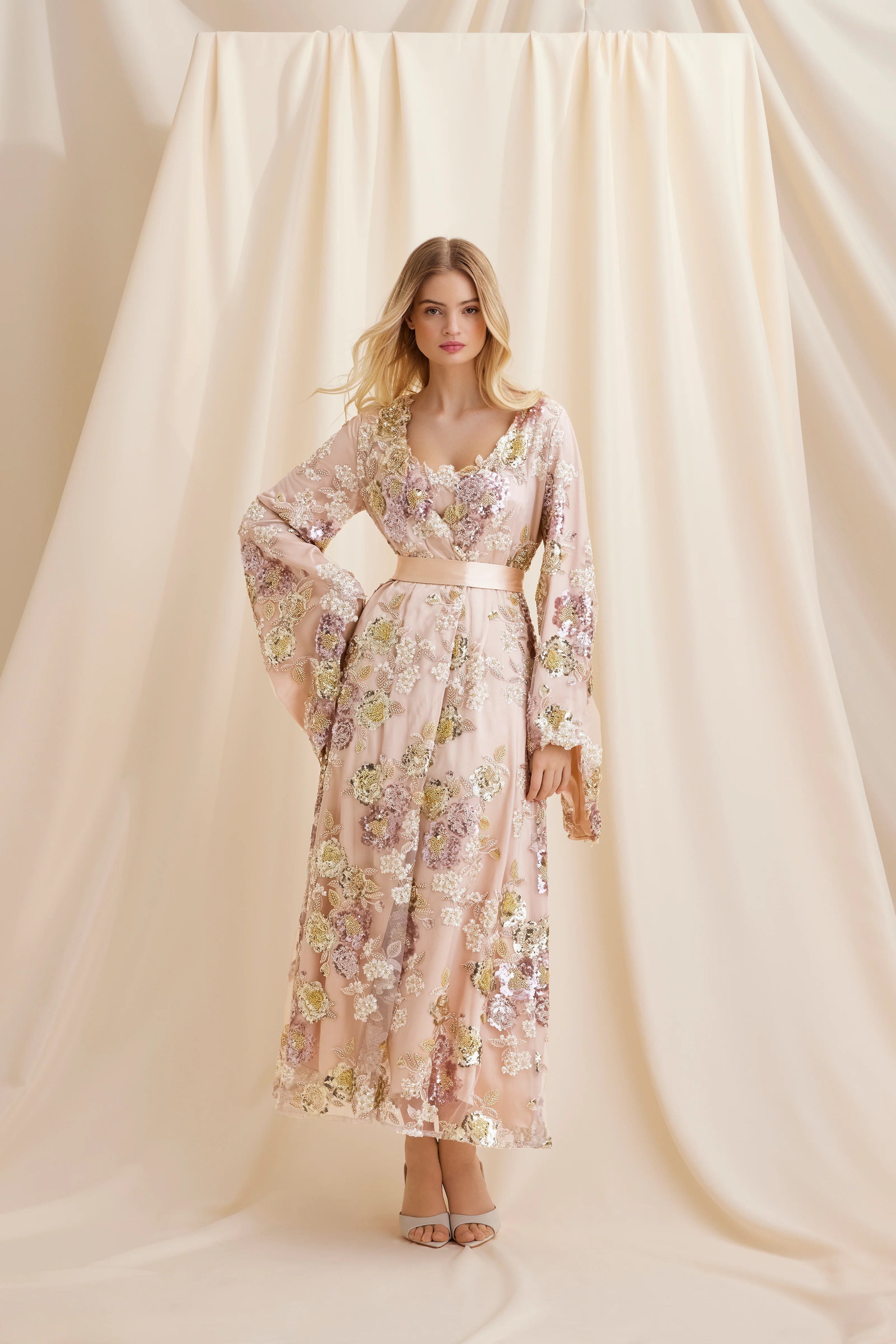 ETERNAL BLOOM ROBE - Image 10