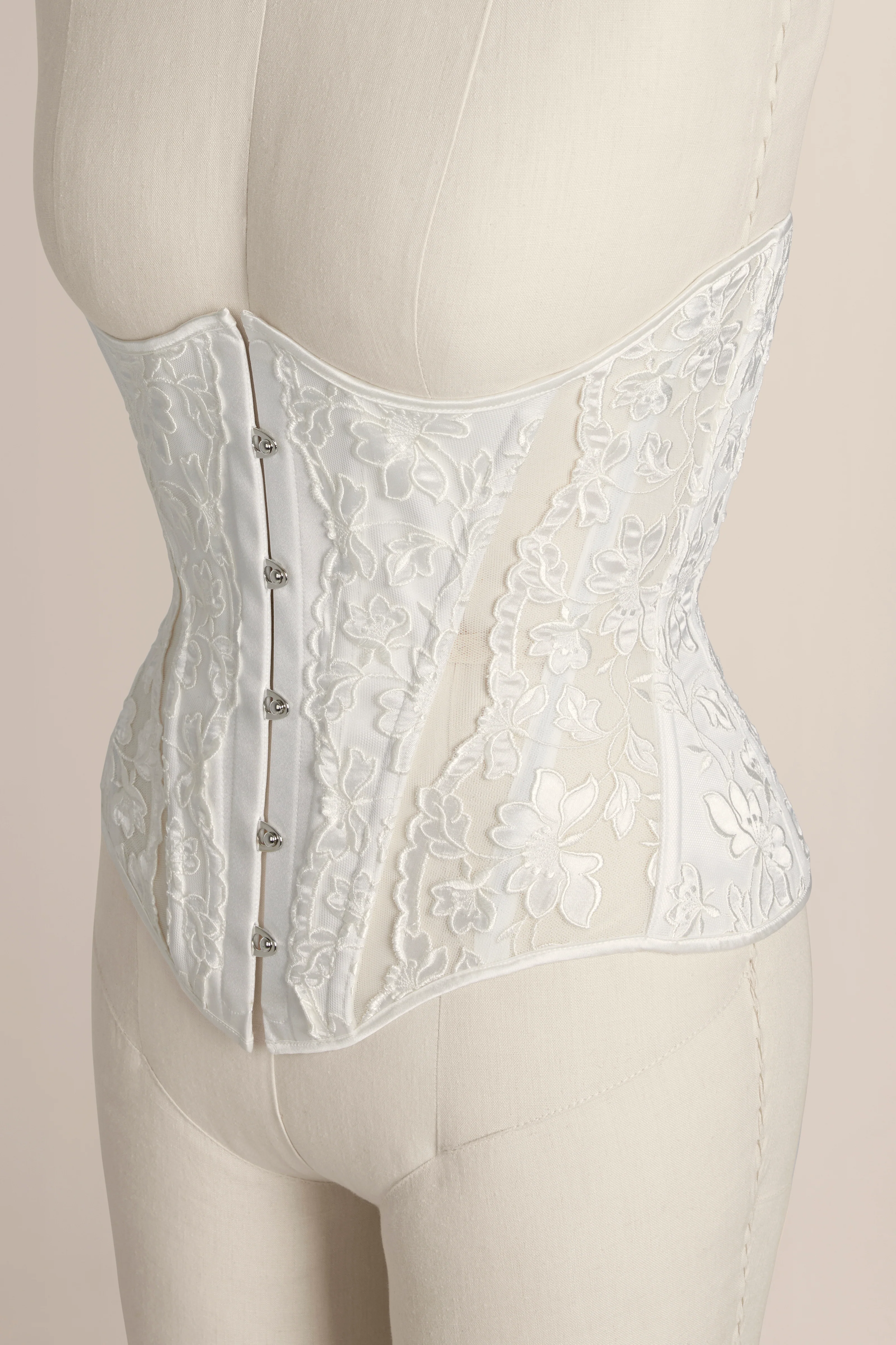 VELMA WASPIE - Image 7