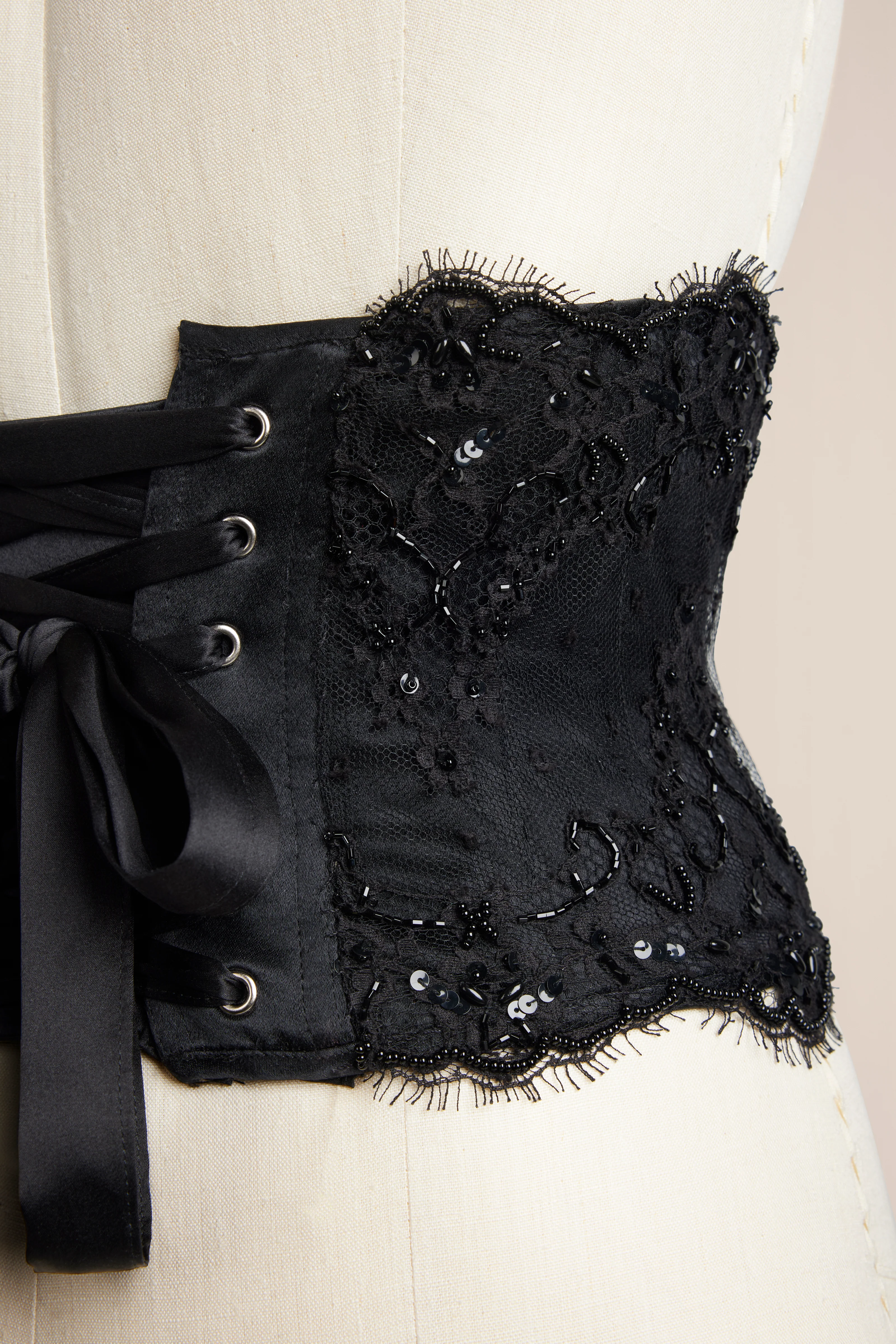 VIVIENNE WASPIE - Image 6